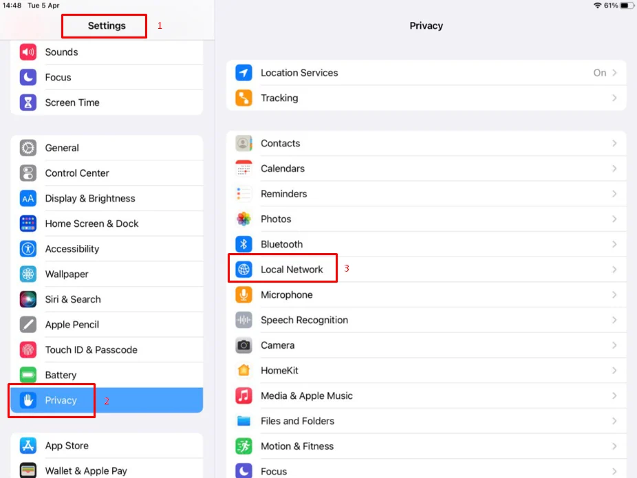 Acesse Settings -> Privacy -> Local Network